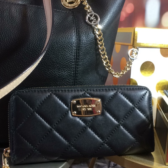 ❣️2pc MK Collection❣️ Astor Leather Tote & Wallet - Picture 3 of 8